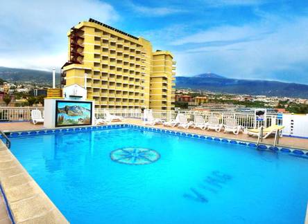 Отель Skyview Hotel by LIVVO