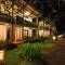 Отель Puri Saron Seminyak