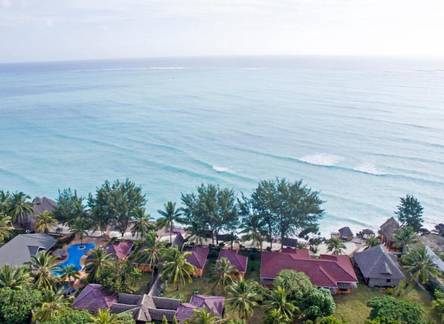 Отель Mnarani Beach Cottages