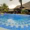 Отель Mnarani Beach Cottages