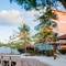 Отель Mnarani Beach Cottages