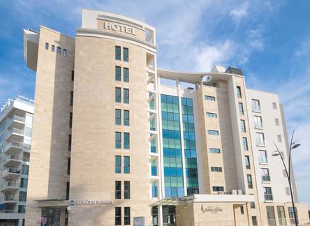 Отель Bracera Hotel