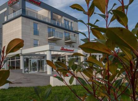 Отель Hotel Fanat