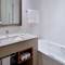 Отель Courtyard by Marriott World Trade Center