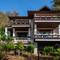 Отель Baan Krating Phuket Resort