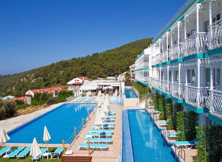 Отель Ramada by Wyndham Fethiye Oludeniz