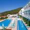 Отель Ramada by Wyndham Fethiye Oludeniz