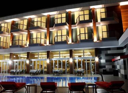 Отель Lova Hotel Spa