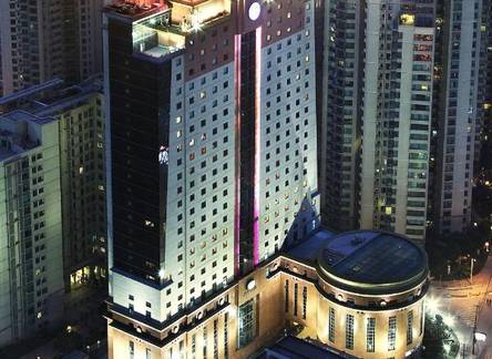 Отель Courtyard by Marriott Shanghai Xujiahui