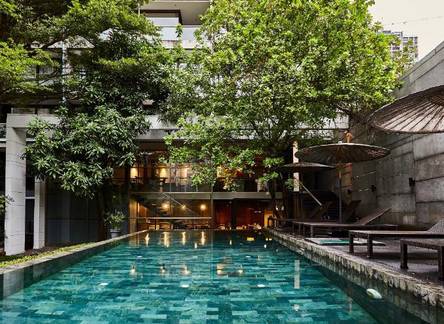 Отель LUXX Langsuan Hotel