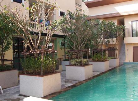 Отель The Wave Patong Boutique Hotel