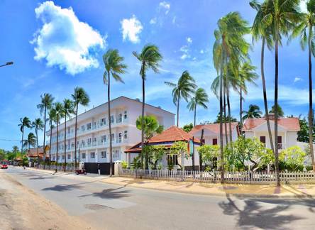 Отель Sand Beach Resort
