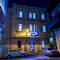 Отель Ruma Old Gates Hotel