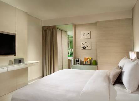 Отель The Stones - Legian Bali, Marriott's Autograph Collection Hotel