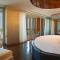 Отель The Stones - Legian Bali, Marriott's Autograph Collection Hotel