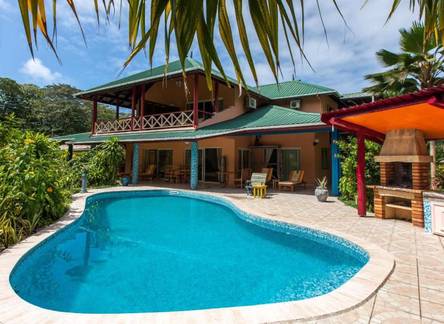 Отель La Diguoise Guesthouse