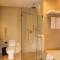 Отель Howard Johnson Huaihai Hotel