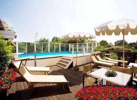 Отель Savoy Pesaro