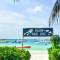 Отель Berjaya Praslin Resort