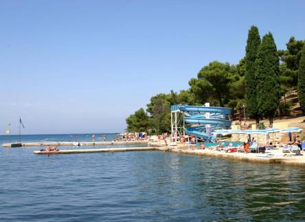 Отель Studio Apartments Laguna Bellevue