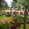 Отель Studio Apartments Laguna Bellevue