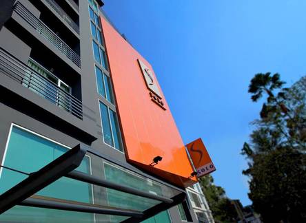 Отель Solo Sukhumvit 2