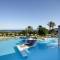 Отель Amus Hotel & Spa