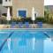 Отель Niros Beach Apartments