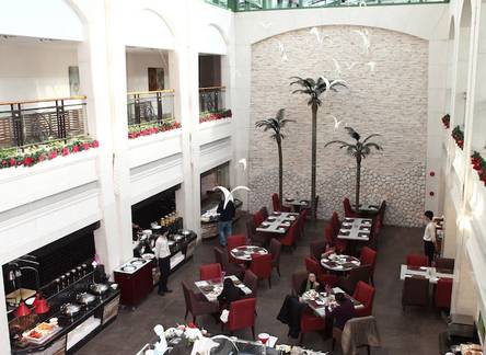 Отель Hong Qiao State Guest