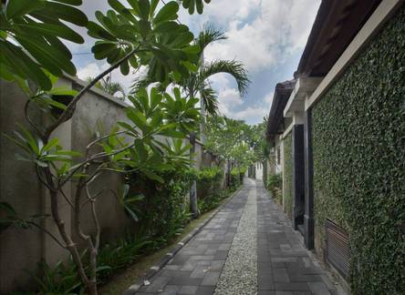 Отель Disini Luxury Spa Villas