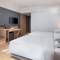 Отель The Andaman Beach Hotel Phuket Patong