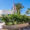 Отель HOVIMA La Pinta Beachfront Family Hotel