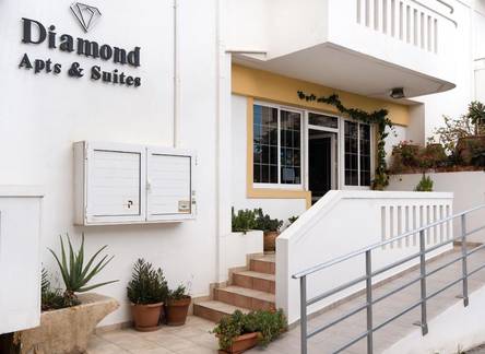 Отель Diamond Apts and Suites