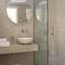 Отель Diamond Apts and Suites