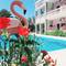 Отель Flamingo Apartments