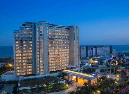 Отель Aloha Oceanfront Suite Resort