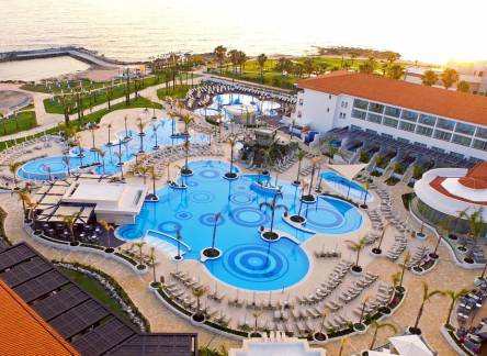 Отель Olympic Lagoon Resort Paphos