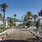 Отель Hari Club Beach Resort