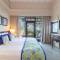 Отель Taj Holiday Village Resort & Spa