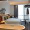 Отель Jetwing Colombo Seven