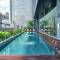 Отель YOTEL Singapore Orchard Road