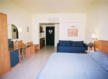 Отель Pefkos Beach Hotel