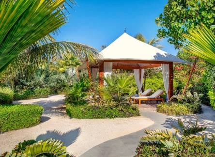 Отель The Ritz-Carlton Ras Al Khaimah, Al Hamra Beach