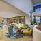 Отель The Retreat Palm Dubai Mgallery By Sofitel