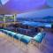 Отель The Retreat Palm Dubai Mgallery By Sofitel