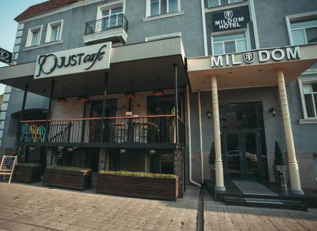 Отель Mildom Hotel