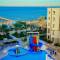 Отель AMC Royal Hotel