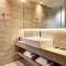 Отель Ibis Styles Heraklion Central