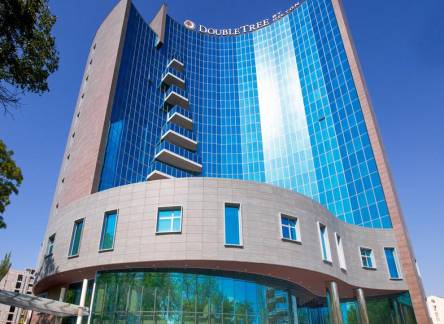 Отель DoubleTree by Hilton Yerevan City Centre