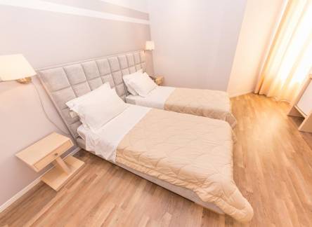 Отель Hotel Brilant Saranda